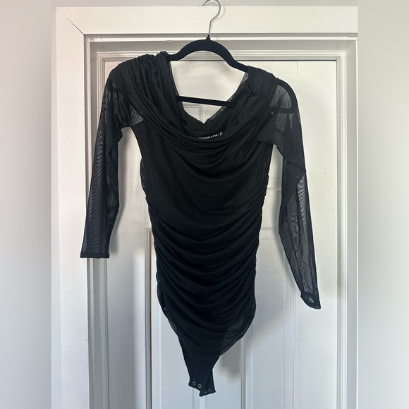 Abercrombie & Fitch Black Off-Shoulder Blouse - Picture 2 of 4